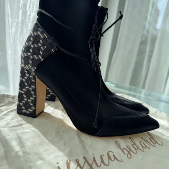 Jessica Bedard Shoes - Jessica Bedard Black Star Ankle Boot - IT/EU 37